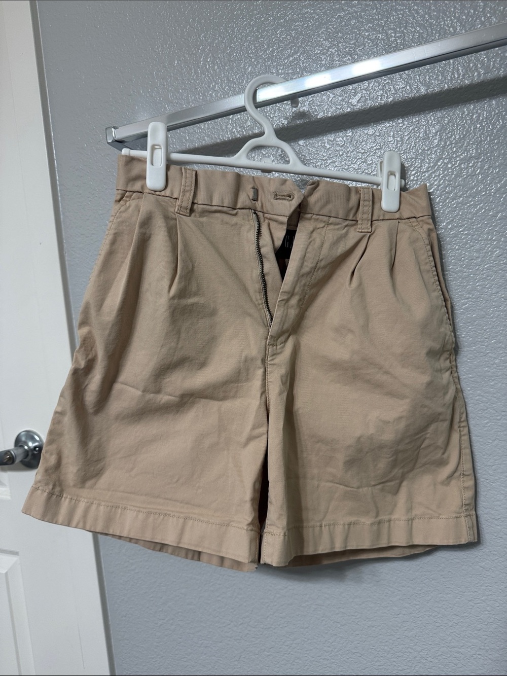 GAP Beige Elastic Waist Shorts